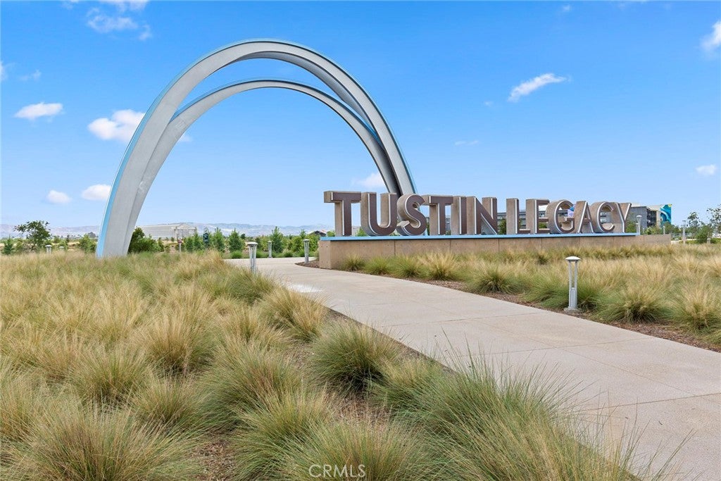 2559 Avenita Alpera, Tustin CA 92782 - Photo 34