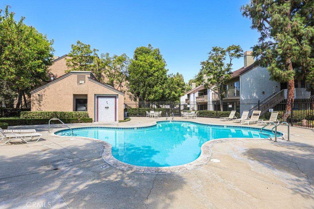 10610 Lakeside Dr