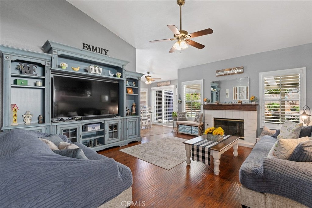 4819 W Forest Oaks Avenue