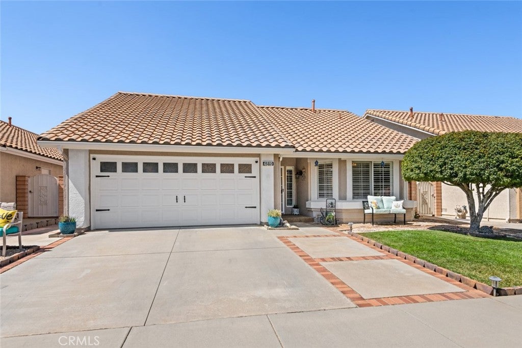 4819 W Forest Oaks Avenue