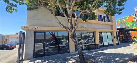 8813 Reseda Boulevard Northridge CA 91324
