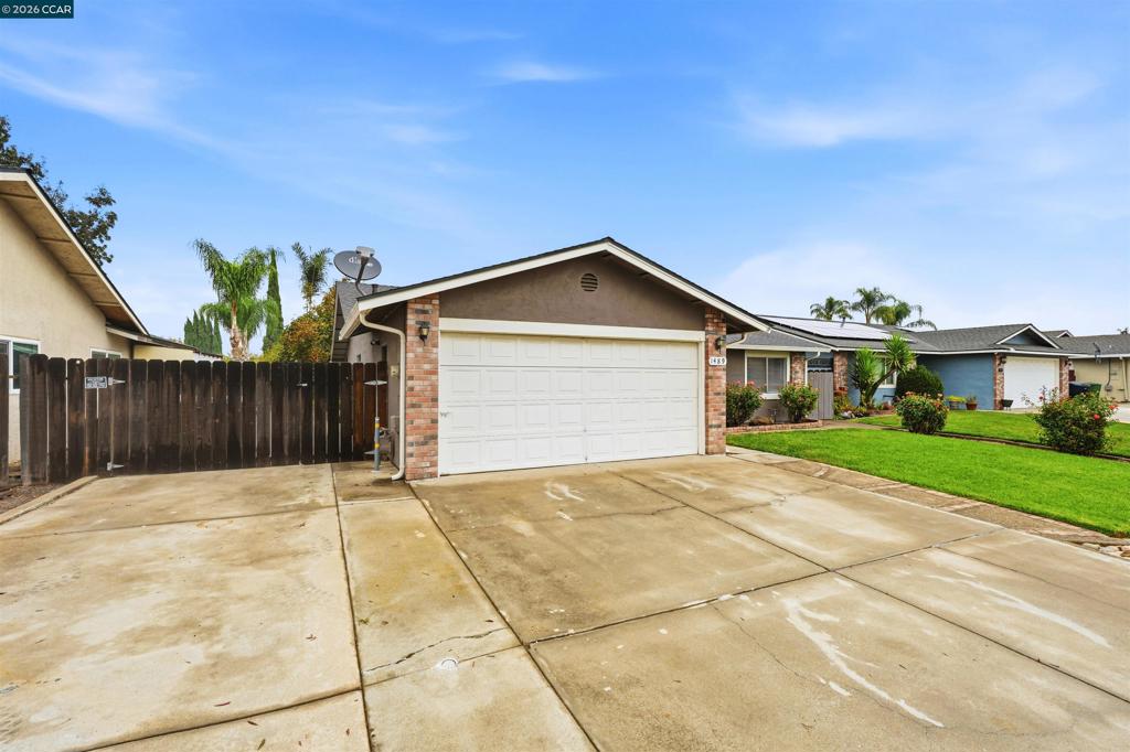 1489 De Boer Dr