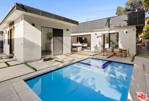 Photo of 647 N Stanley Avenue, Los Angeles, CA 90036 (MLS # 26993153)