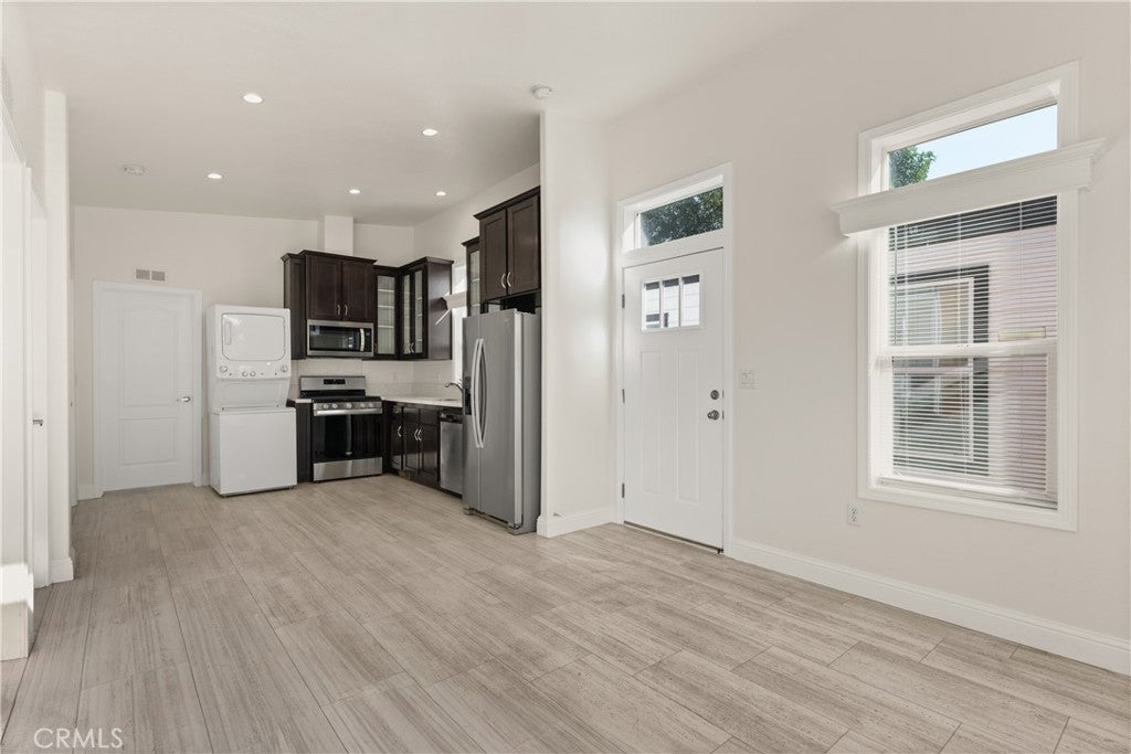8250 Lankershim Boulevard Space 185