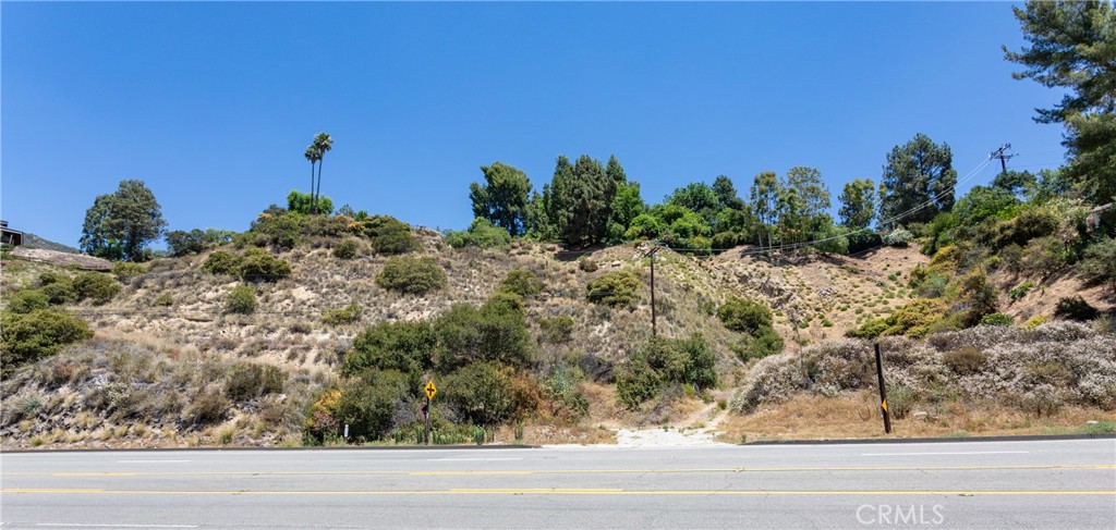 5401 Angles Crest