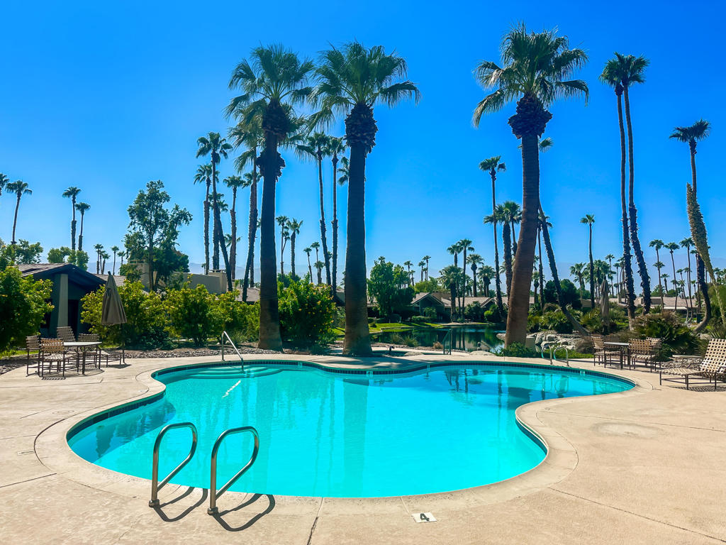 The Lakes Country Cl - Residential