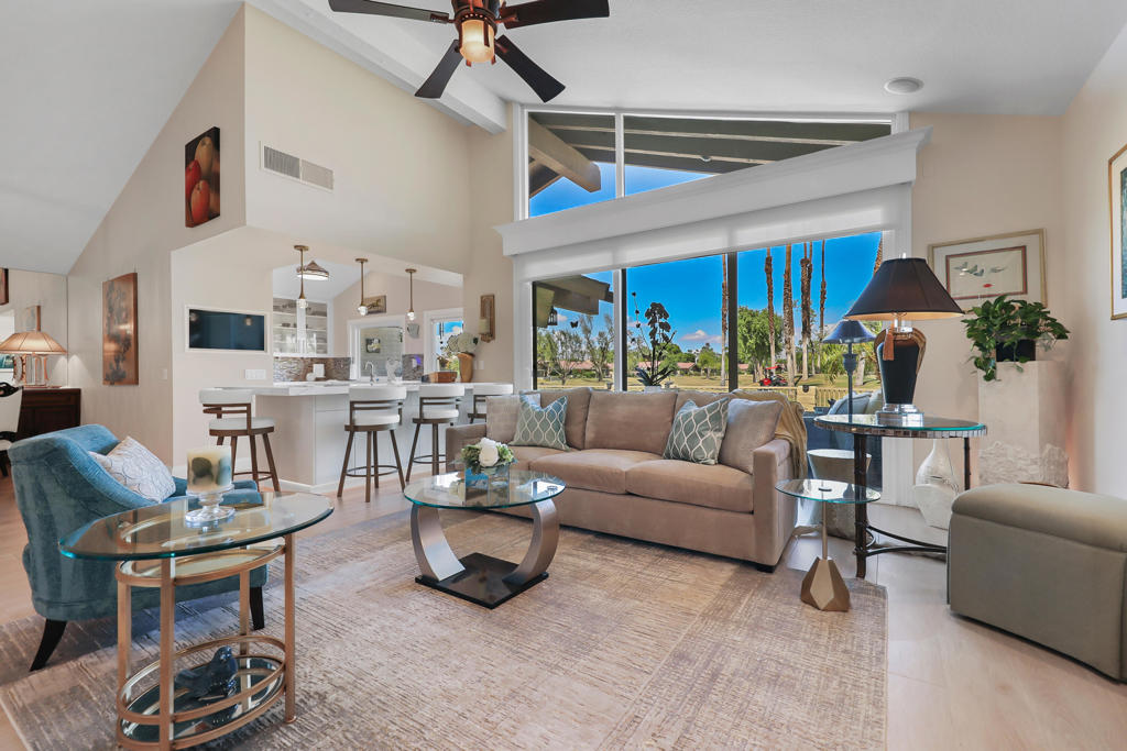 The Lakes Country Cl - Residential