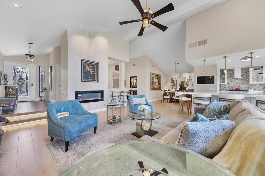 The Lakes Country Cl - Residential