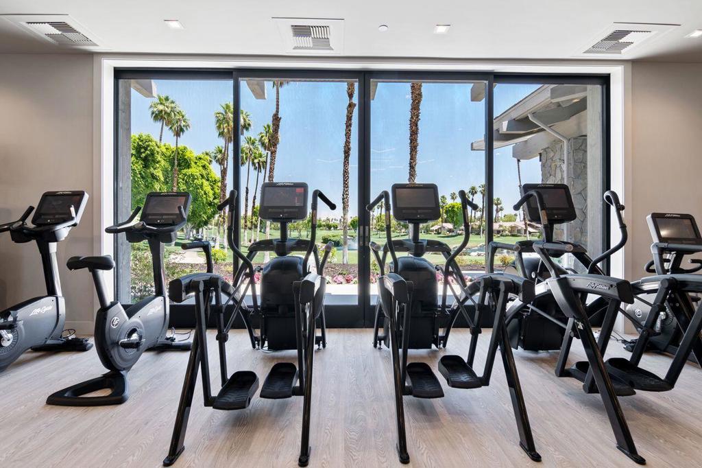 The Lakes Country Cl - Residential