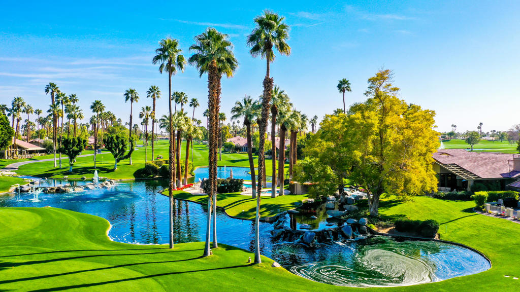 The Lakes Country Cl - Residential