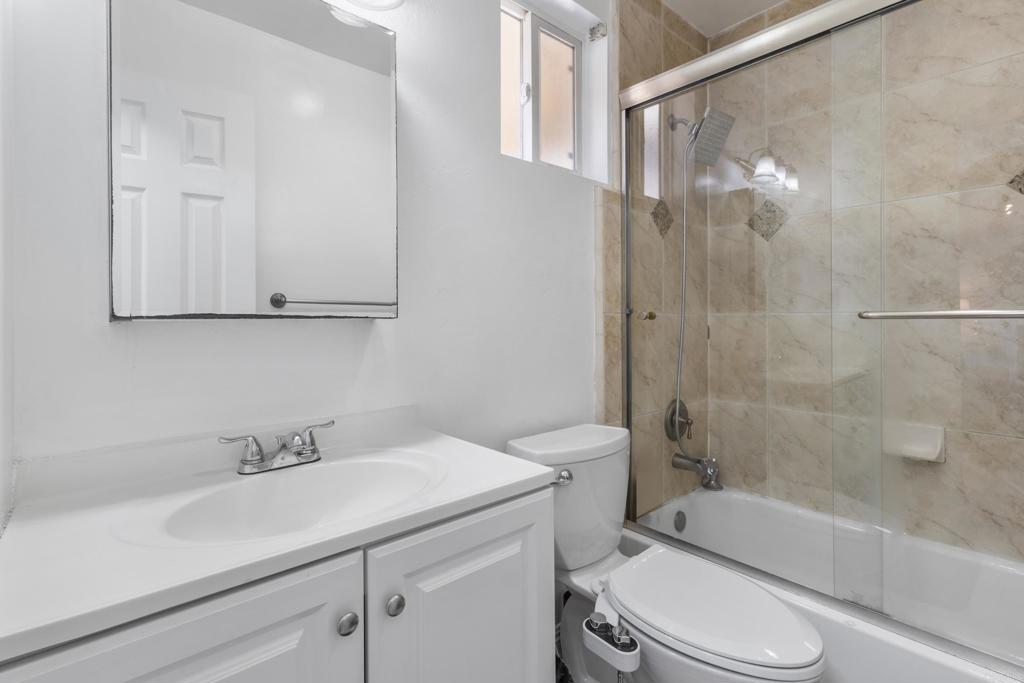 5510 Adelaide Avenue 1