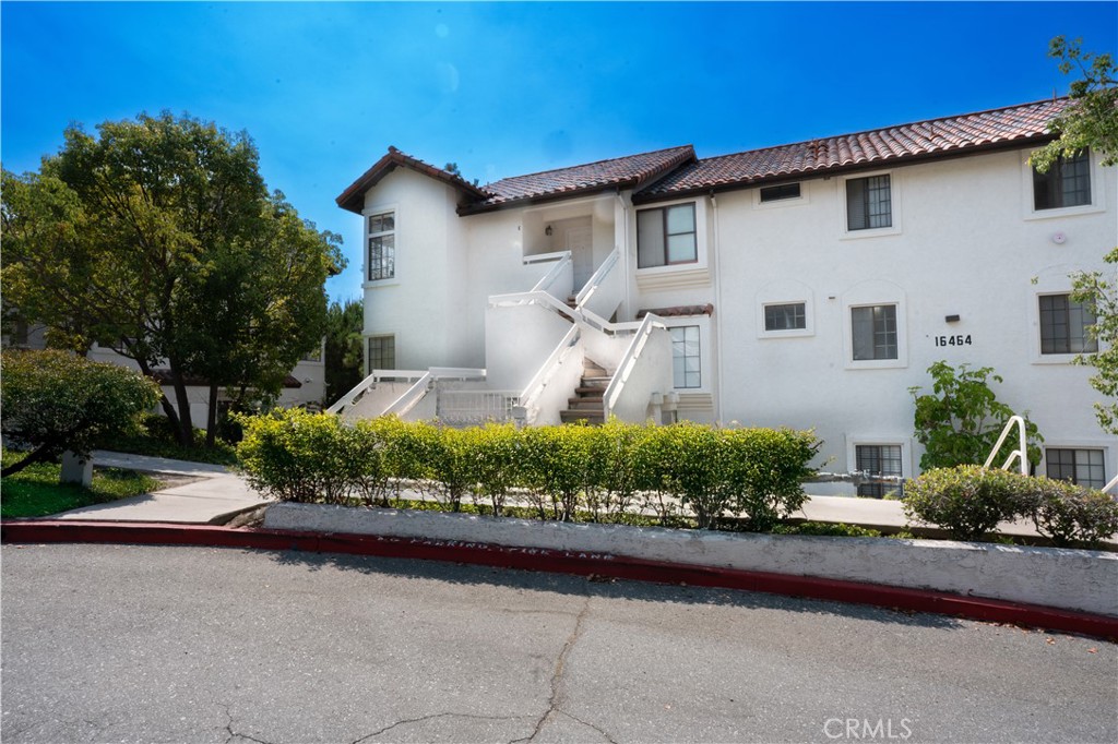 16464 Avenida Venusto