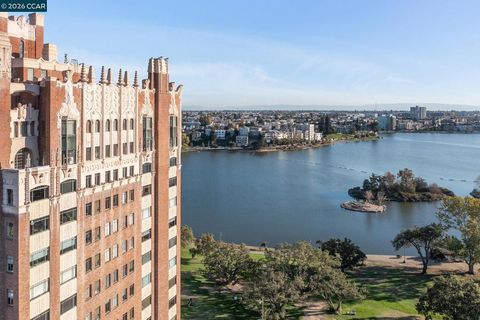 Photo of 492 Staten Ave #1101, Oakland, CA 94610 (MLS # 41122934)