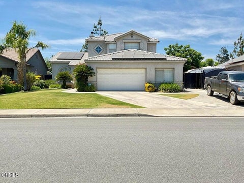 Photo of 5405 Beacon Court, Bakersfield, CA 93312 (MLS # V1-39428)