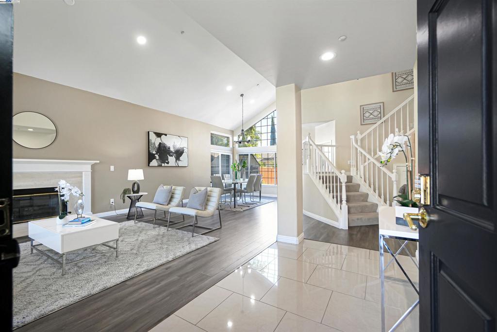 PORTOLA - Residential