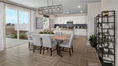 2439 Gunner Ridge Way Rialto CA 92377