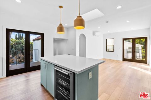 Photo of 8587 1/2 Rugby Drive, West Hollywood, CA 90069 (MLS # 26842429)