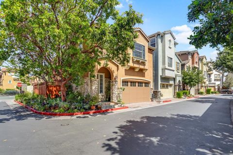 Photo of 449 Norwood Circle, Santa Clara, CA 95051 (MLS # ML82043240)