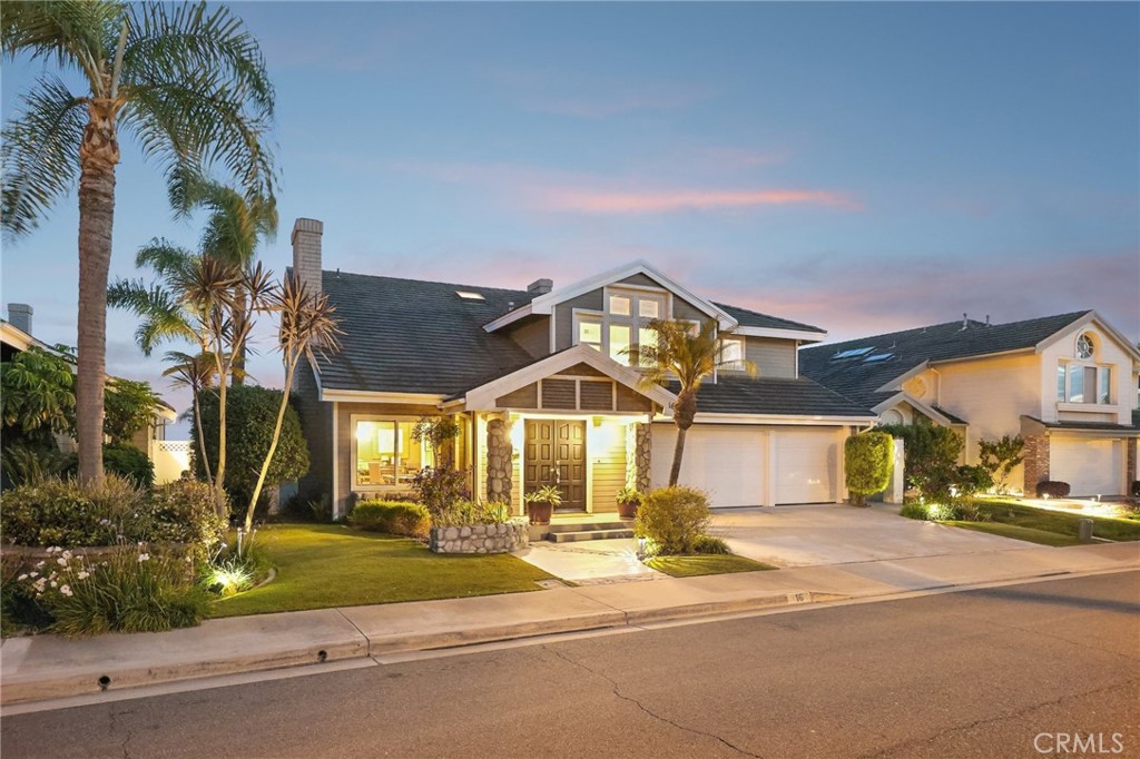 16 Callender Court