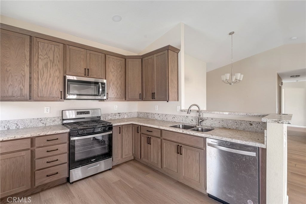 10878 Villa