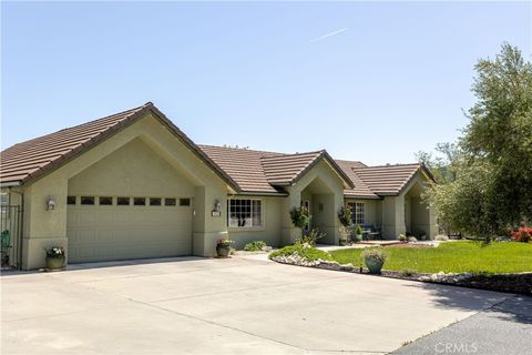 Tiny photo for 155 Eagle Creek Court, Atascadero, CA 93422 (MLS # SC26090498)