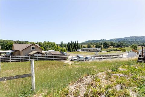 Tiny photo for 155 Eagle Creek Court, Atascadero, CA 93422 (MLS # SC26090498)