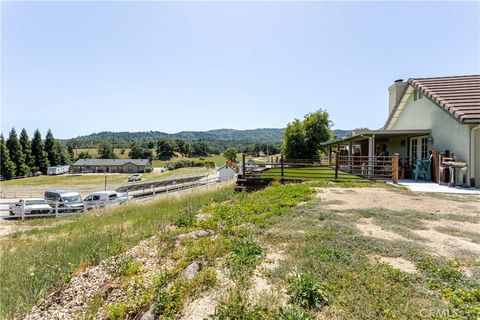 Tiny photo for 155 Eagle Creek Court, Atascadero, CA 93422 (MLS # SC26090498)