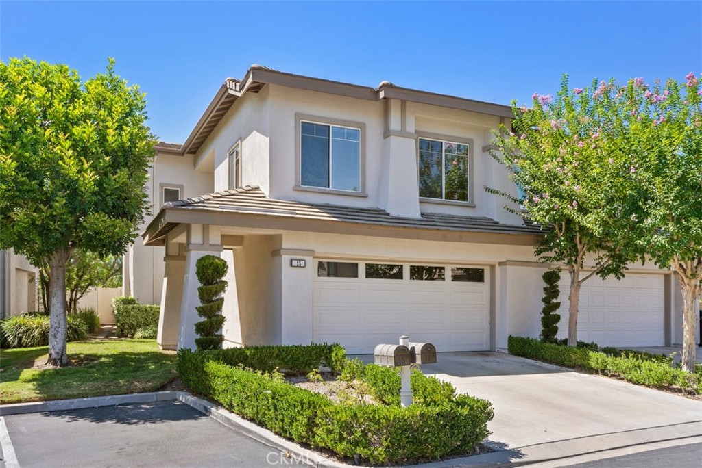 VIEW, VIEW, VIEW – $35K Price Cut – $40K in Upgrades – $10K Decor Credit (August Deal)
Perched atop Andalusia’s quietest street, this elevated end-unit offers unmatched privacy, panoramic views, and resort-style living in one of Orange County’s most elite guard-gated communities. Premium ridgeline lot with no rear neighbors, direct backyard access, and a layout that lives like a detached home. Approx. 1,900 SF with 3 beds, 2.5 baths, and a loft that converts to a 4th bedroom. Quartz kitchen, premium KitchenAid/Bosch appliances, spa-inspired primary suite with balcony, and oversized yard with pool potential. Coto offers 500+ acres of parks and trails, a world-class equestrian center, and a custom-designed dog walking loop. Walk to the Golf & Racquet Club with championship courses, tennis, fitness, po