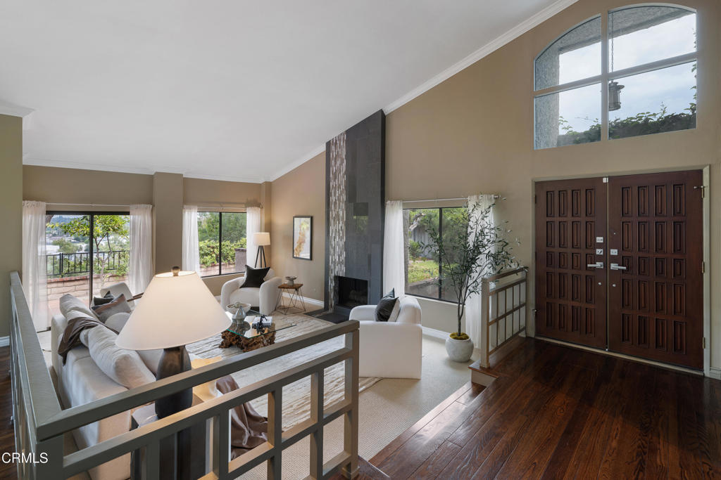 Properties 2 872 Flores De Oro