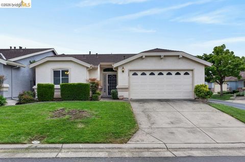 Photo of 7590 Suncountry Ln Ln, Sacramento, CA 95828 (MLS # 41133321)