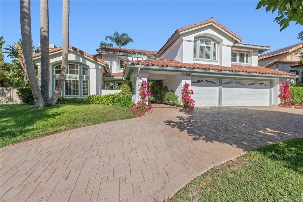 974 Calle Santa Cruz