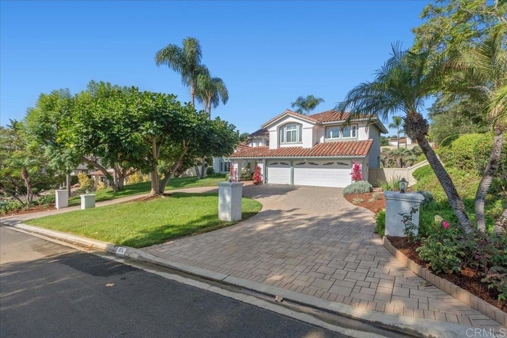 974 Calle Santa Cruz