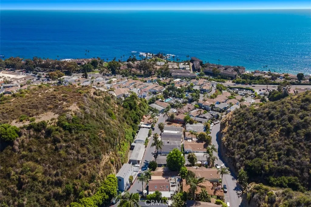 Laguna Beach, California 92651, United States, 2 Bedrooms Bedrooms, ,2 BathroomsBathrooms,Residential,Active,3145