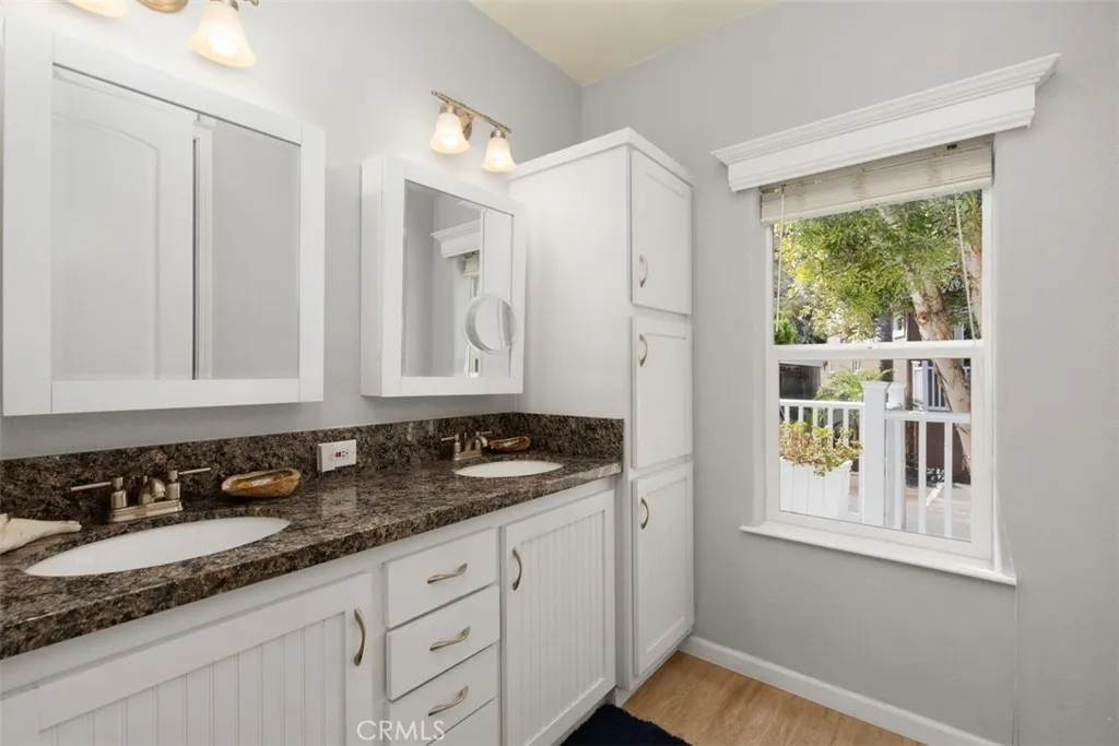 Laguna Beach, California 92651, United States, 2 Bedrooms Bedrooms, ,2 BathroomsBathrooms,Residential,Active,3145