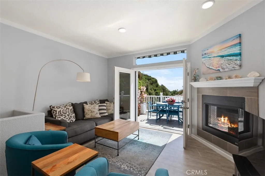 Laguna Beach, California 92651, United States, 2 Bedrooms Bedrooms, ,2 BathroomsBathrooms,Residential,Active,3145