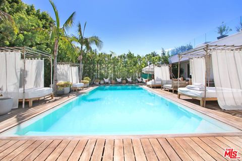 Photo of 9570 Sunset Boulevard, Beverly Hills, CA 90210 (MLS # 26638297)