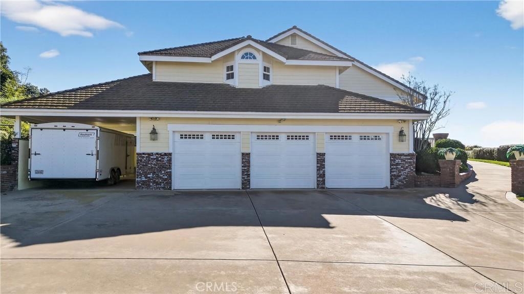 2292 Dos Lomas