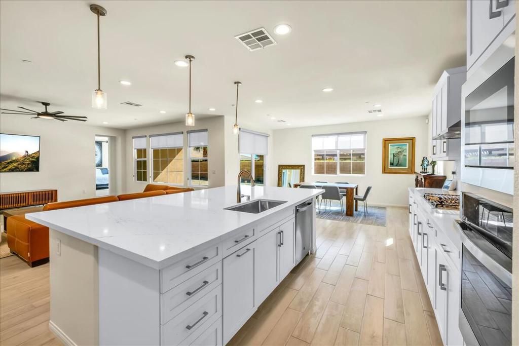 Photo of 81835 Vida Bella Drive, La Quinta, CA 92253 (MLS # 219136856DA)