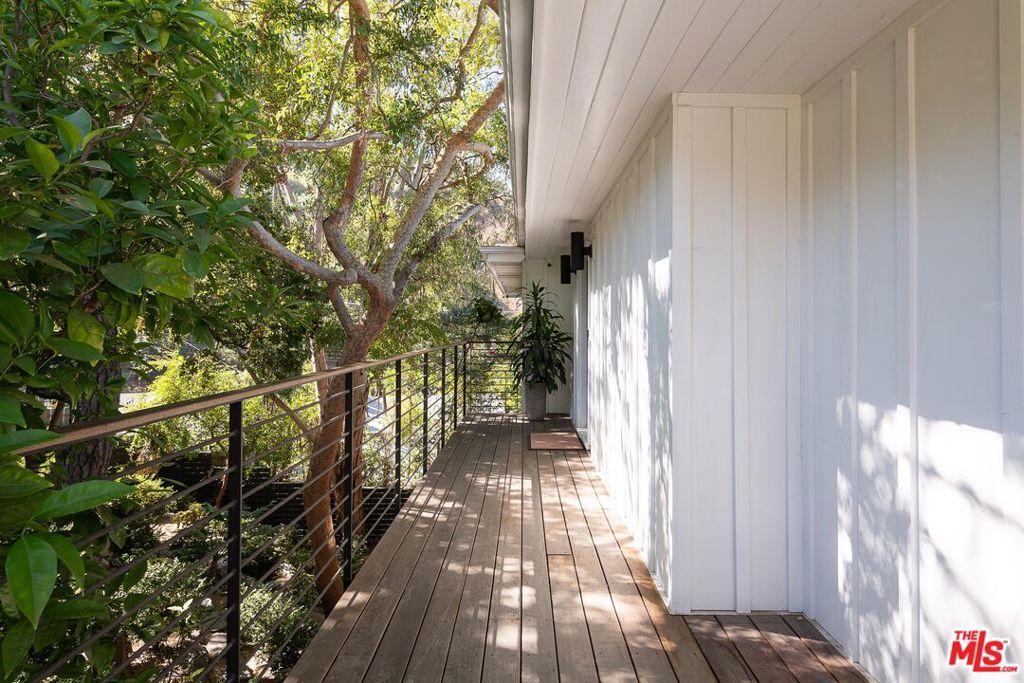 Photo of 2785 Laurel Canyon Place, Los Angeles, CA 90046 (MLS # 25565461)