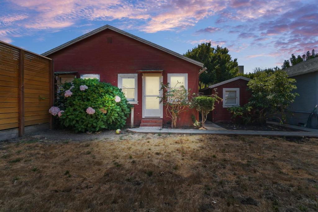 Seller Financing Available. The property is a tear down including the foundation. A buyer should assume that the utilities (including water, gas and electric, and sewer) will need new meters and new lines. The cottage encroaches onto the back neighbors property. After the cottage is demolished, the back neighbor will have the right to move his fence along the true property line (which is approximately 5 feet of the existing yard). The City of Capitola has issued rebuilding guideline subject to Coastal Commission approval. This is a project for someone who wants a getaway cottage on Depot Hill. Property next door at 202 Hollister will be sold separately.