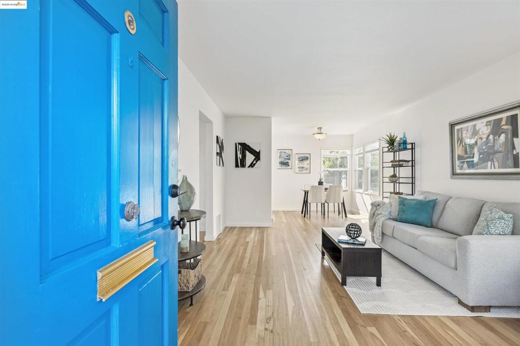 EL CERRITO - Residential