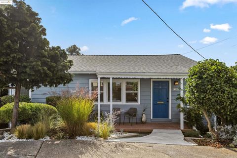 Photo of 7318 Gladys Ave Ave, El Cerrito, CA 94530 (MLS # 41111155) Photo of 7318 Gladys Ave Ave, El Cerrito, CA 94530 (MLS # 41111155)