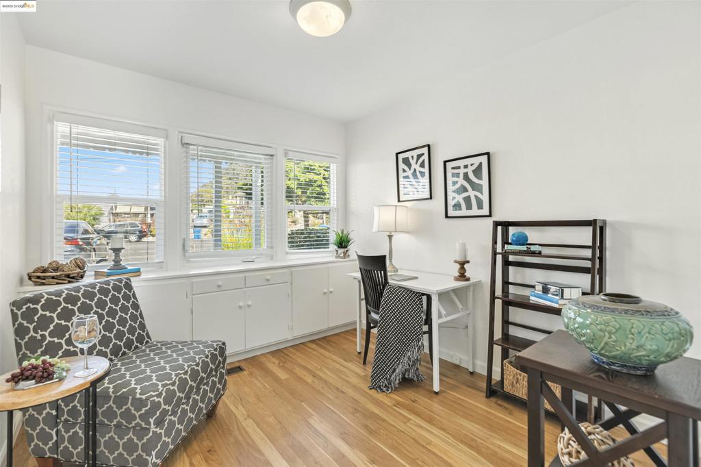 EL CERRITO - Residential