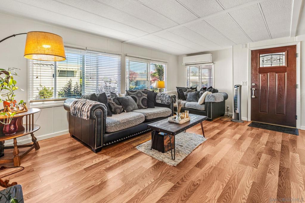 1010 E Bobier Dr Spc 192