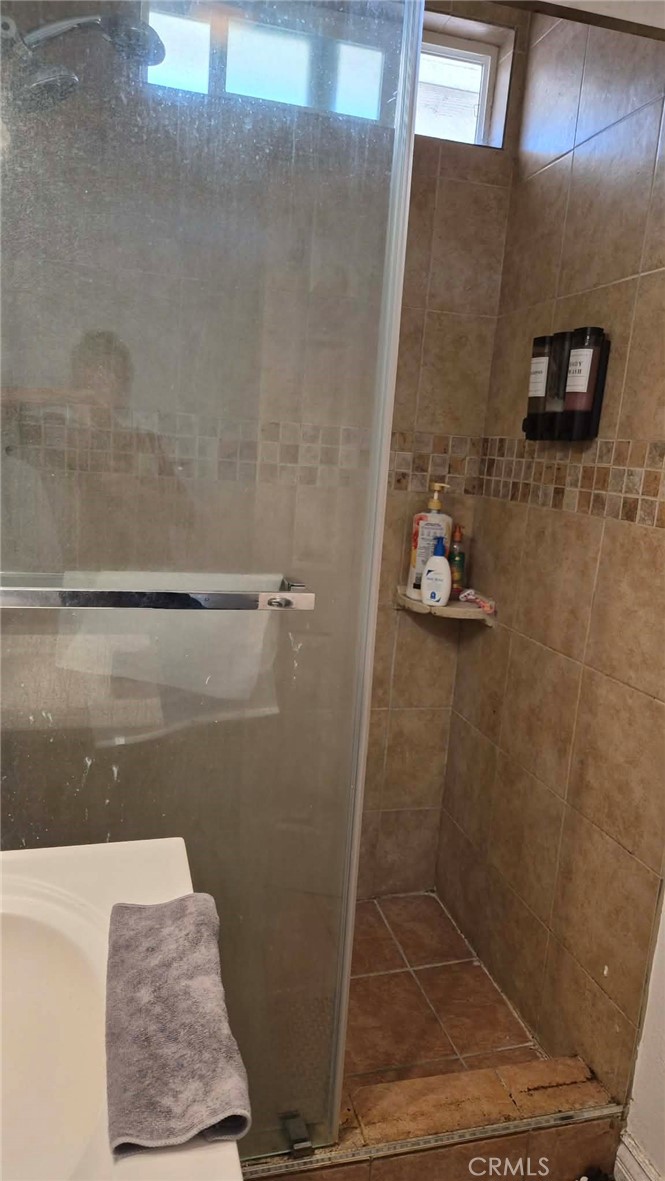 Properties 4 2302 S Diamond Street