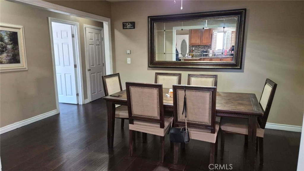 Properties 3 2302 S Diamond Street