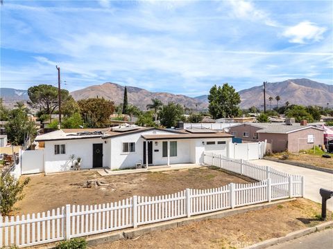 Photo of 27034 Villa Avenue, Highland, CA 92346 (MLS # CV25195057)