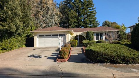 Photo of 277 Tordo Court, Fremont, CA 94539 (MLS # ML82037273)
