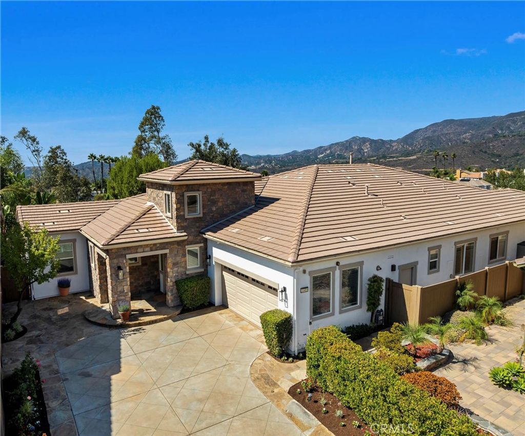 Photo of 21405 Vista Drive, Trabuco Canyon, CA 92679 (MLS # OC25228512)