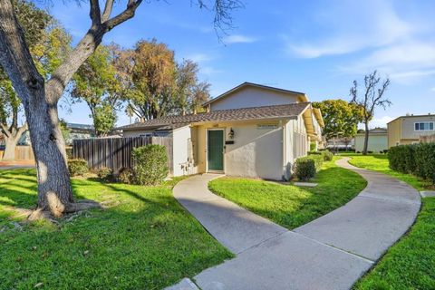 1482 La Boheme Way San Jose CA 95121